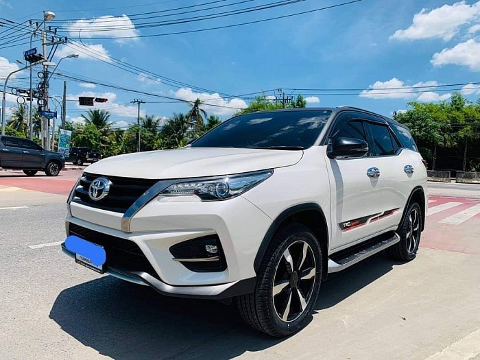 บริการรถ Fortuner
